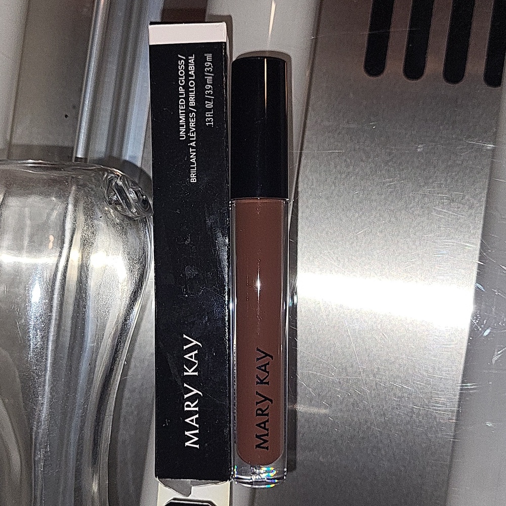 Mary Kay Unlimited Lip Gloss